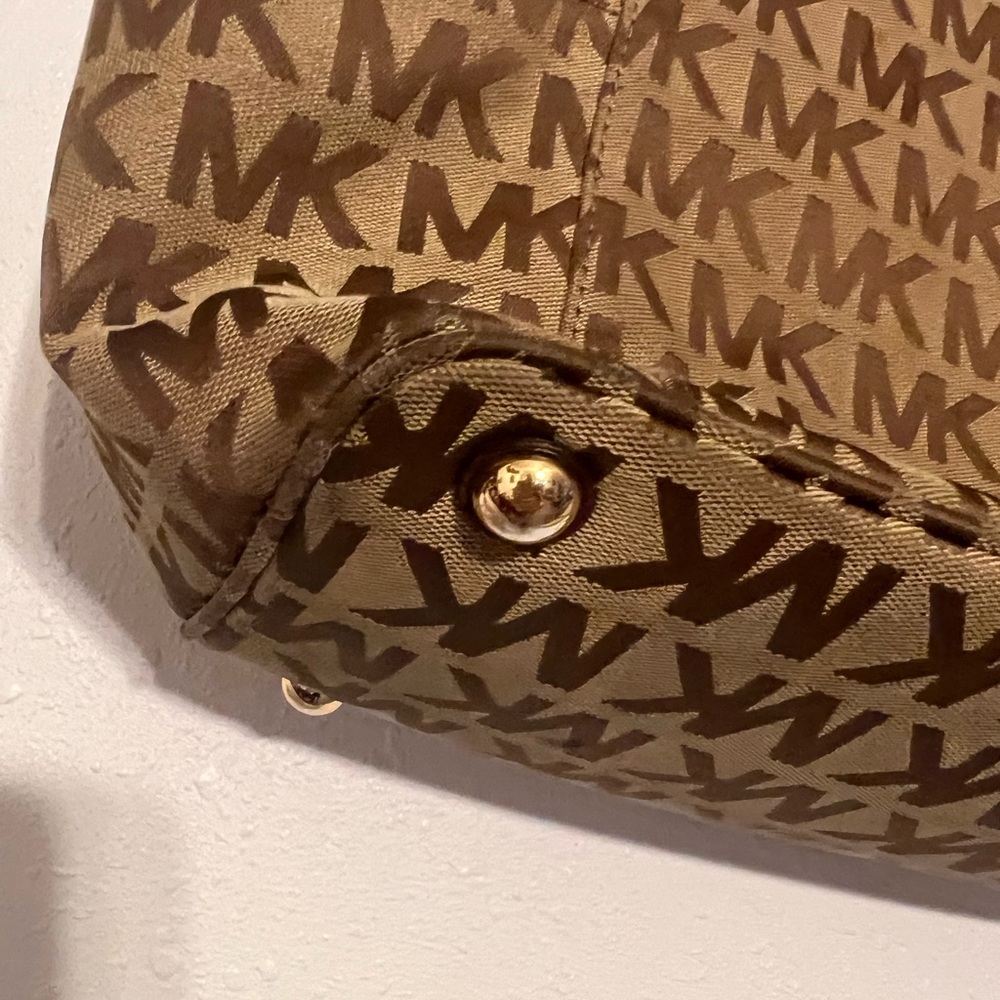 Mk purse - Picture 14 of 16